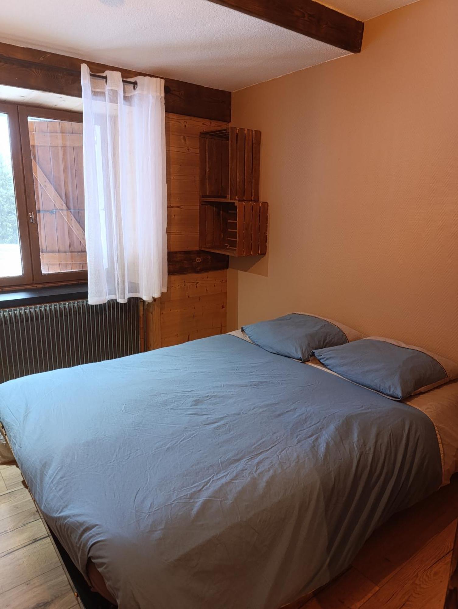 Chambre Les Etoiles De Bevy Septmoncel-Les-Molunes Habitación foto
