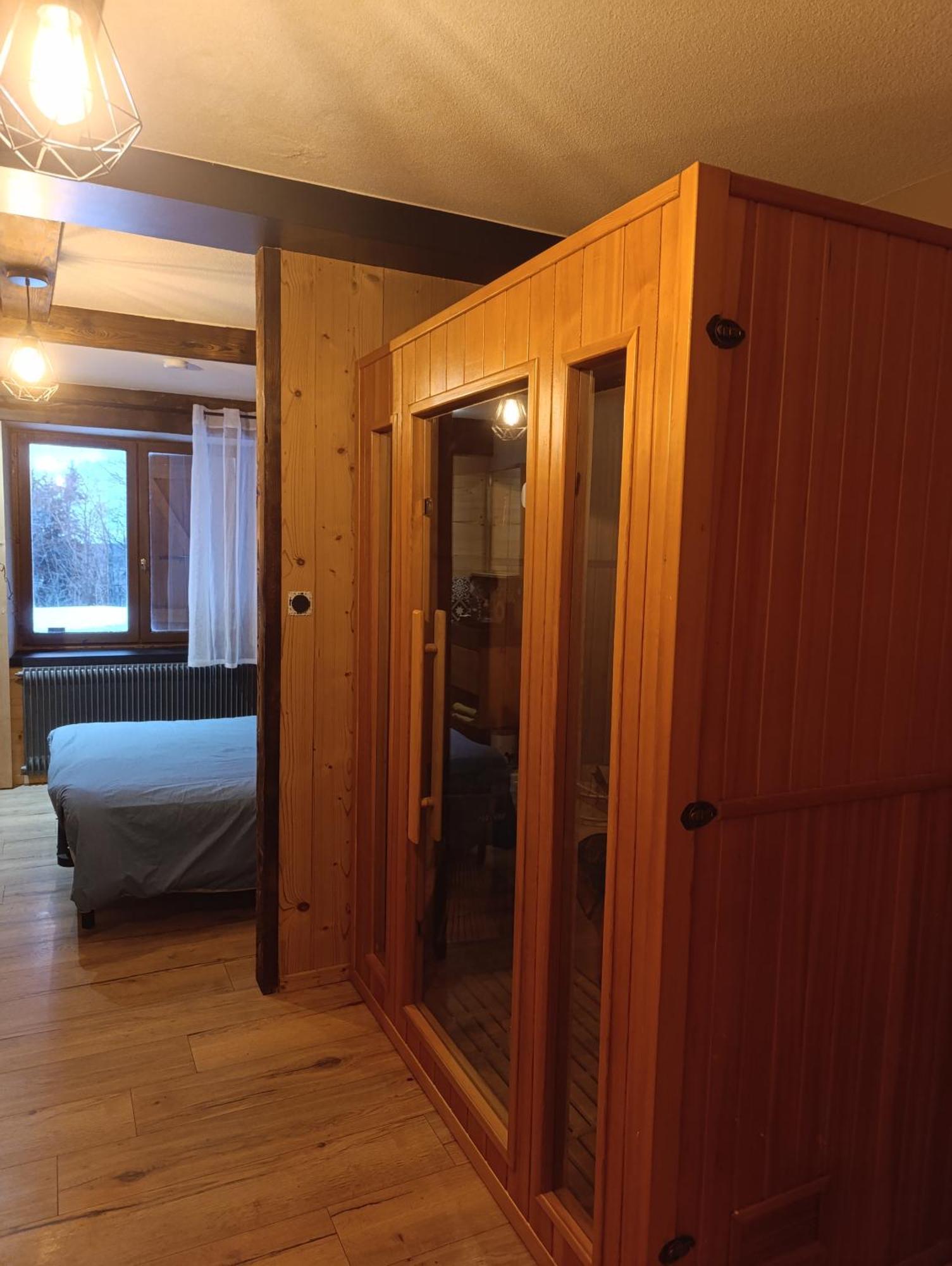 Chambre Les Etoiles De Bevy Septmoncel-Les-Molunes Habitación foto